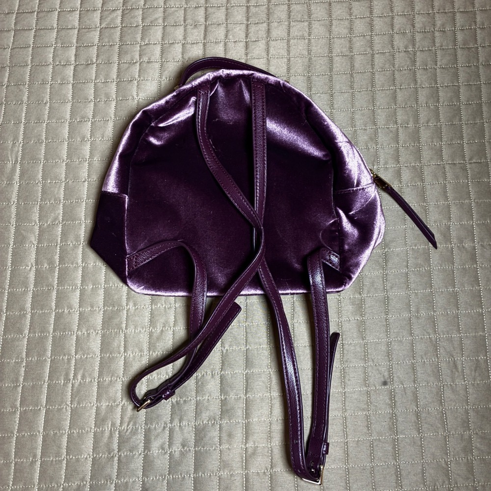 Kate Spade Purple Velvet Small Backpack Dome Bag Gold Hardware Adjustable Straps - Picture 10 of 10